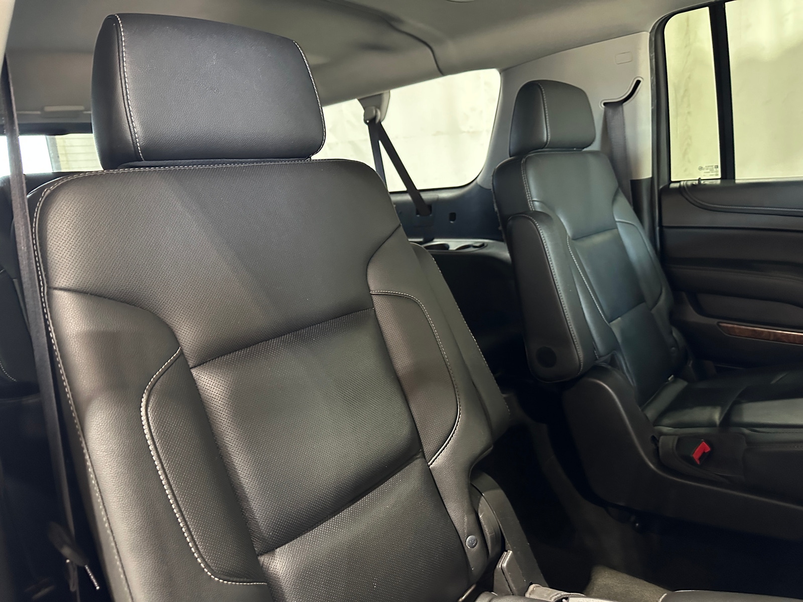 Thumbnail: 2017 Chevrolet Suburban - 5