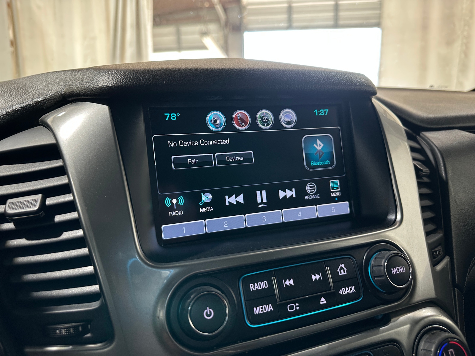Thumbnail: 2017 Chevrolet Suburban - 3