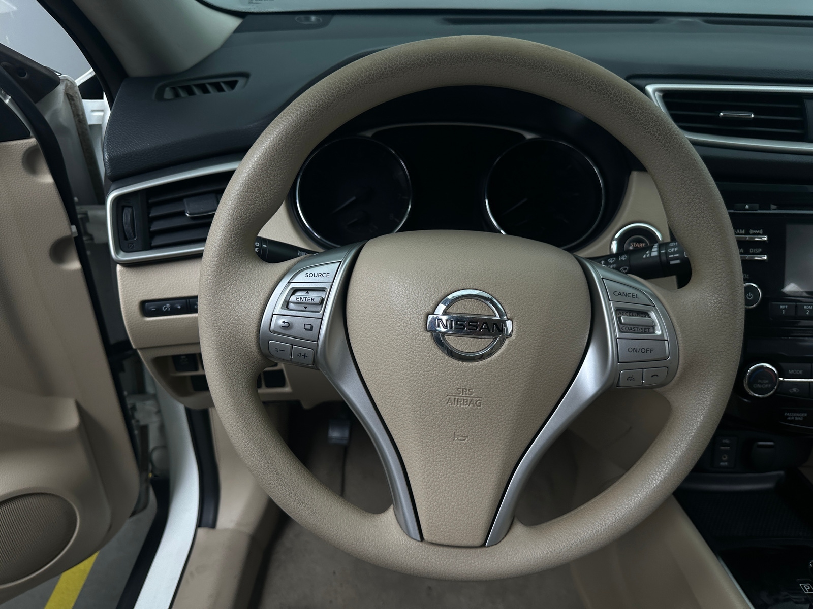 Thumbnail: 2014 Nissan Rogue - 5