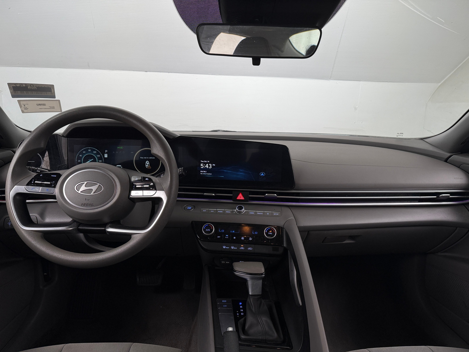 Thumbnail: 2024 Hyundai Elantra - 3