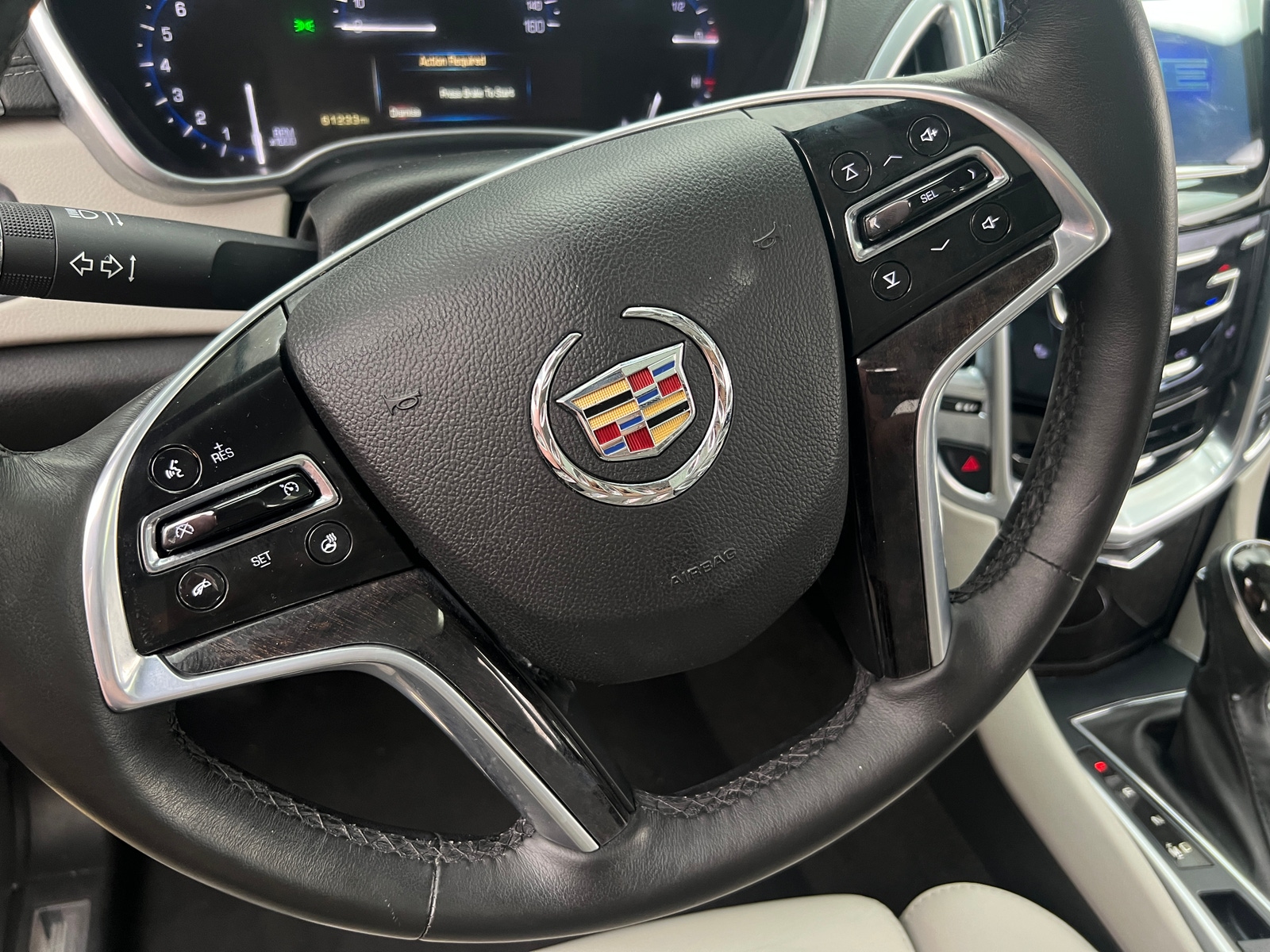 Thumbnail: 2016 Cadillac SRX - 4