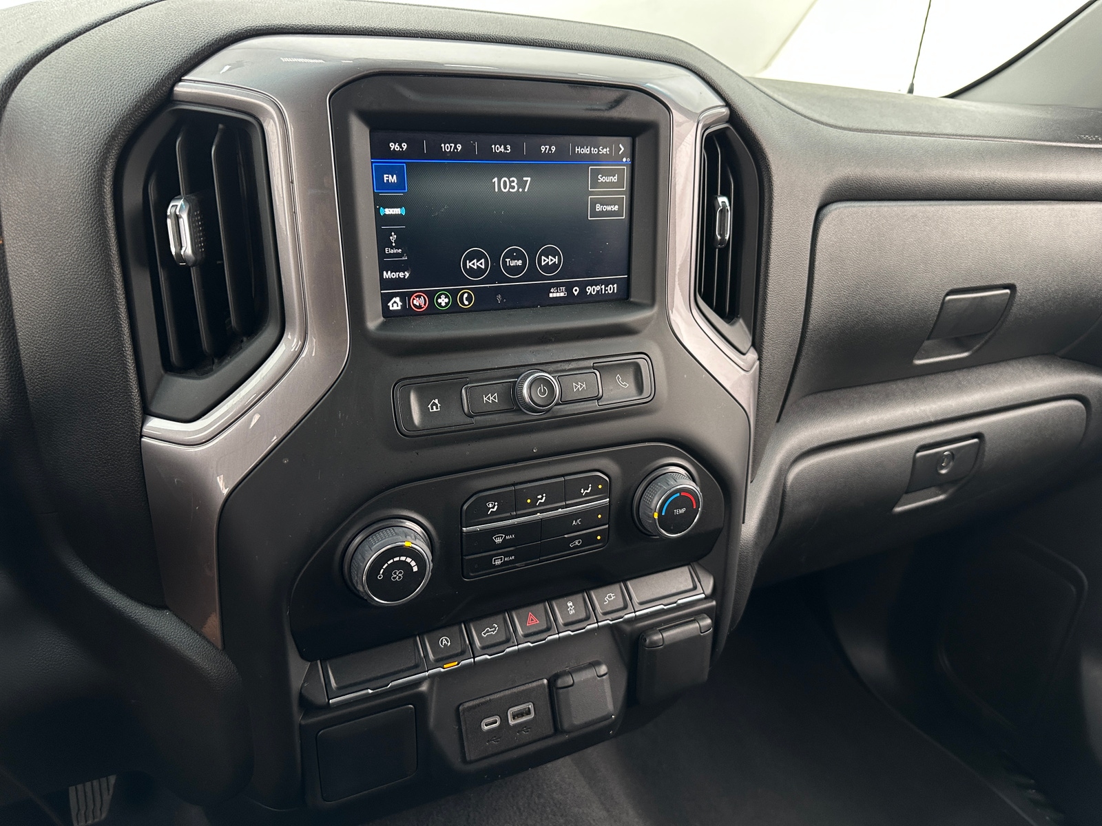 Thumbnail: 2022 Chevrolet Silverado 1500 - 4