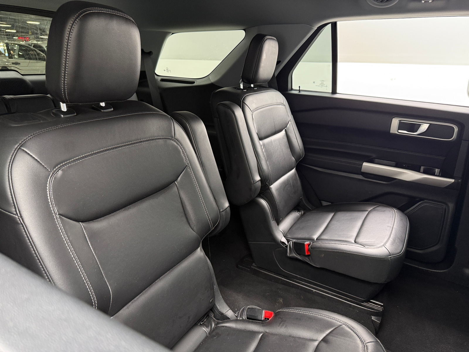 Thumbnail: 2022 Ford Explorer - 5