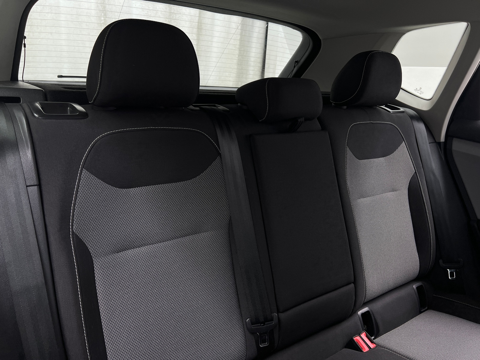 Thumbnail: 2023 Volkswagen Taos - 6