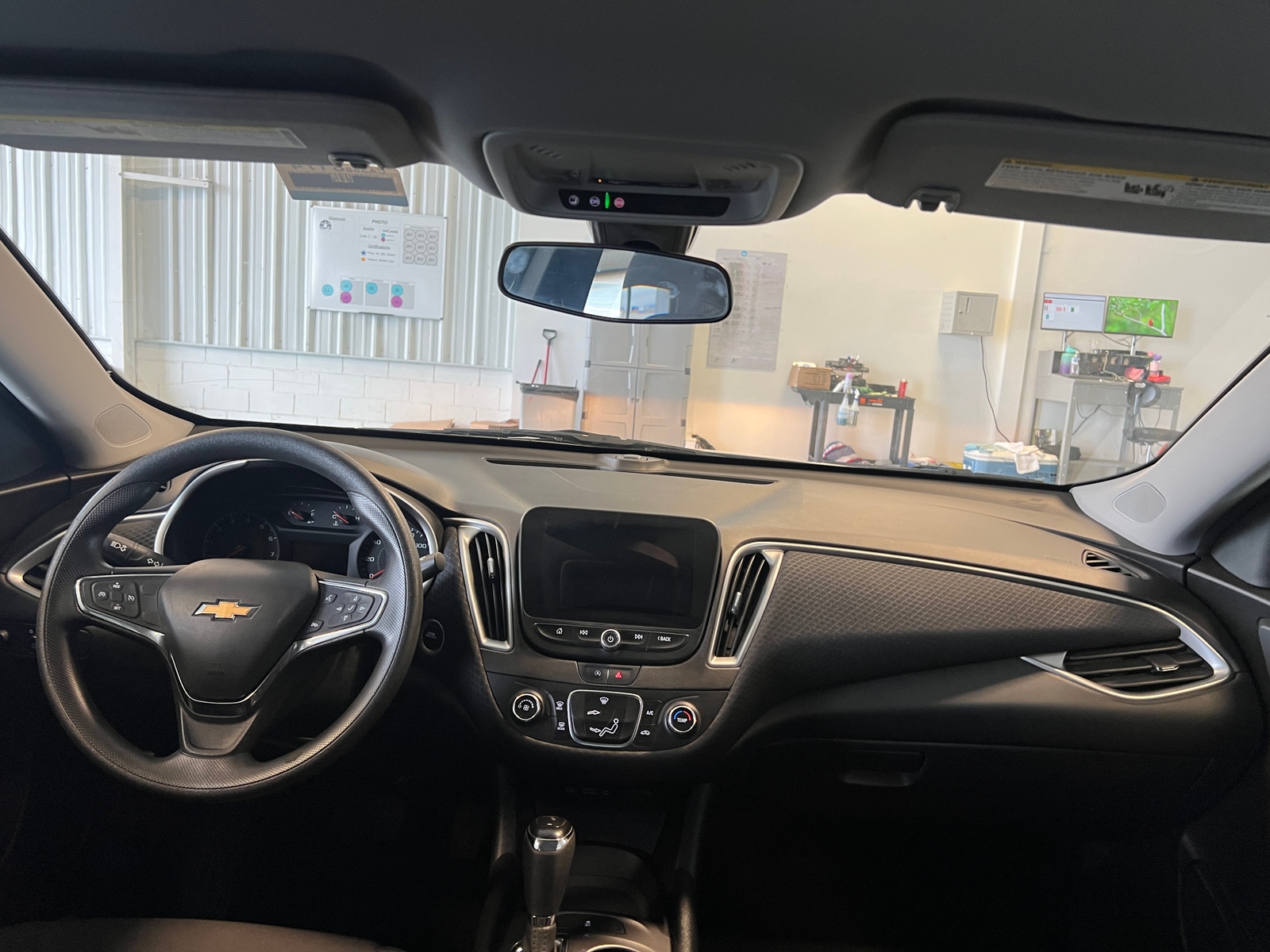 Thumbnail: 2020 Chevrolet Malibu - 3