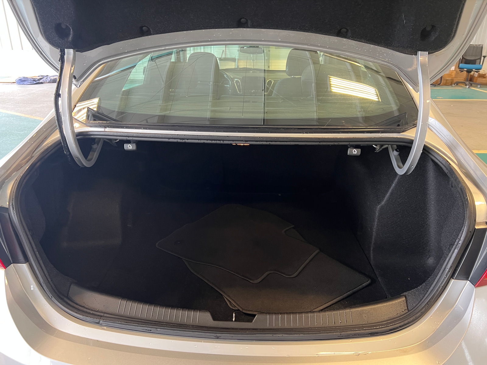 Thumbnail: 2020 Chevrolet Malibu - 7