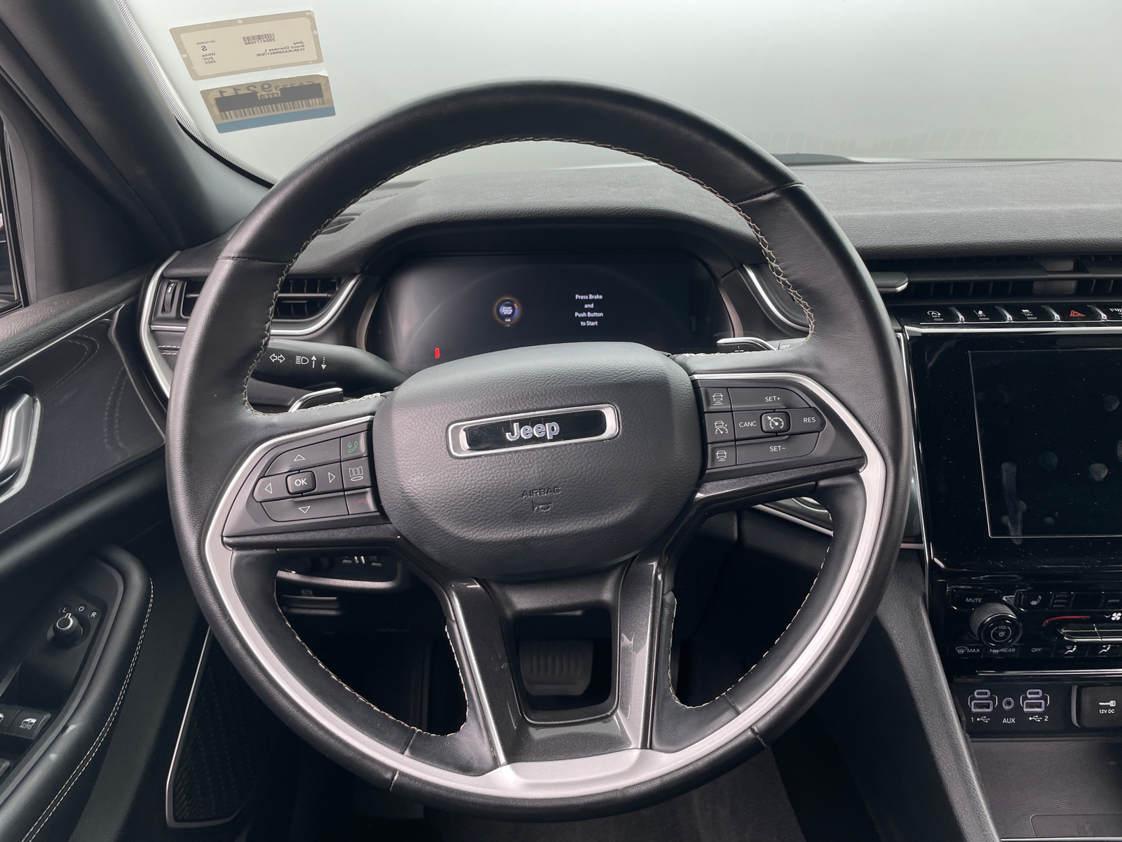 Thumbnail: 2022 Jeep Grand Cherokee L - 4