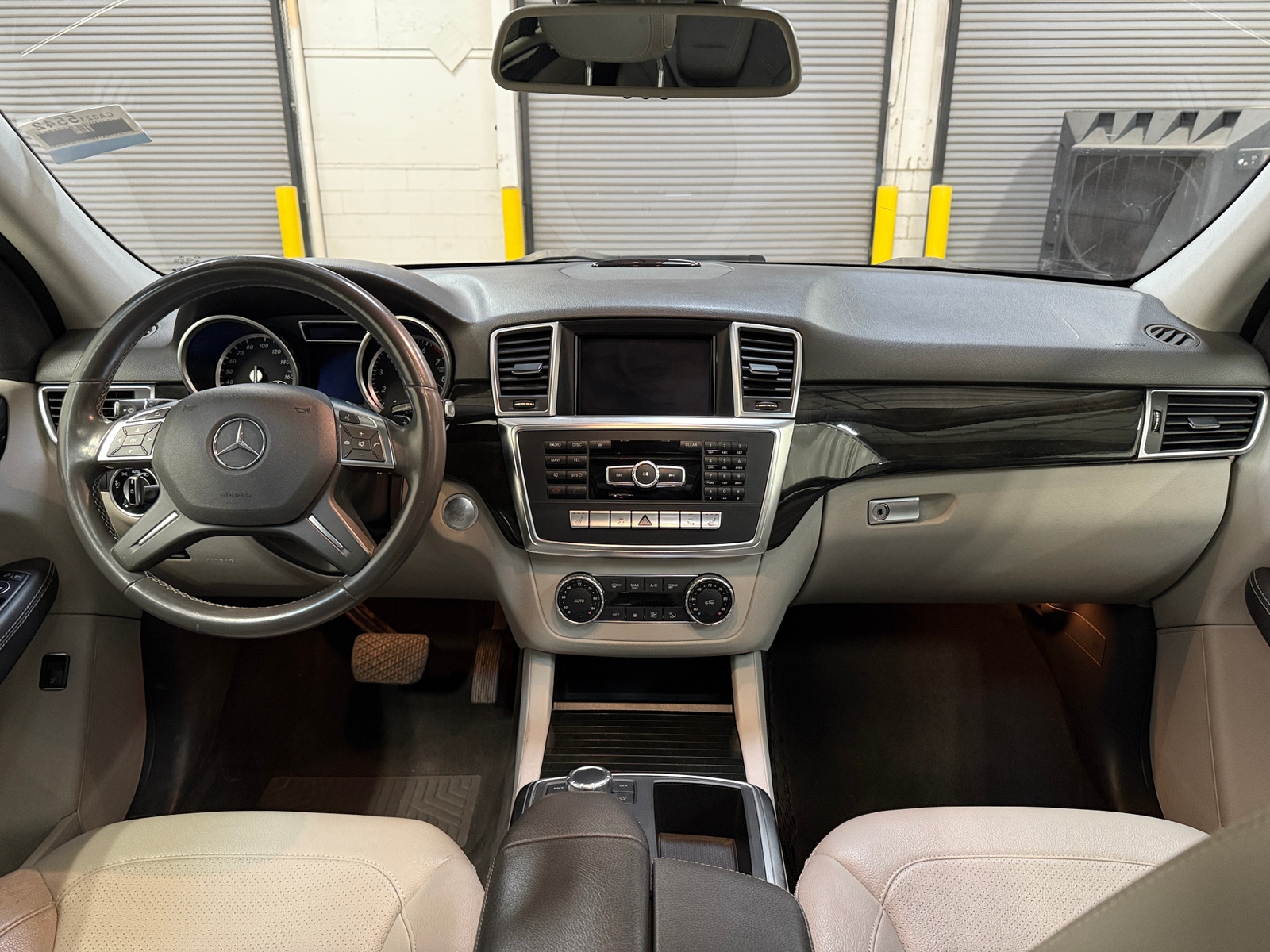 Thumbnail: 2015 Mercedes-Benz M-Class - 2