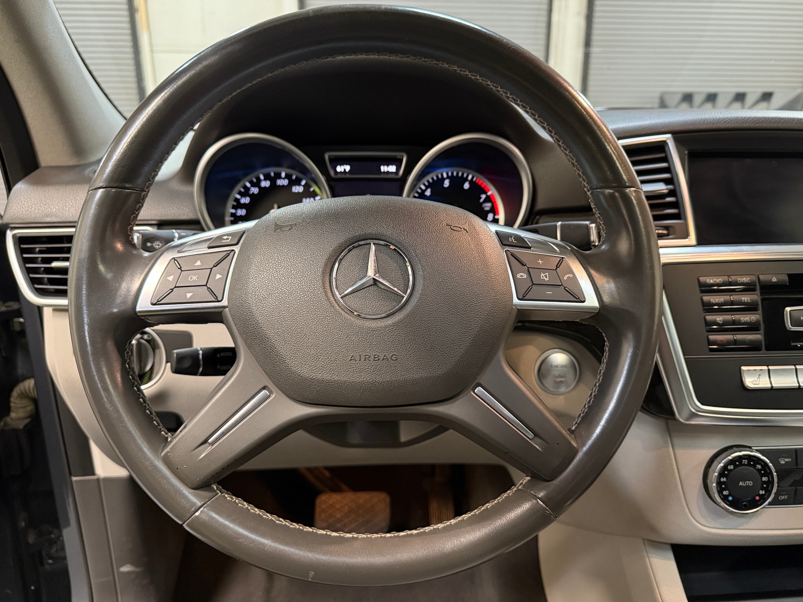 Thumbnail: 2015 Mercedes-Benz M-Class - 4