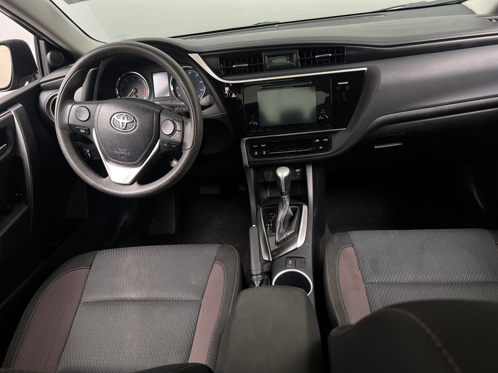 Thumbnail: 2017 Toyota Corolla - 3