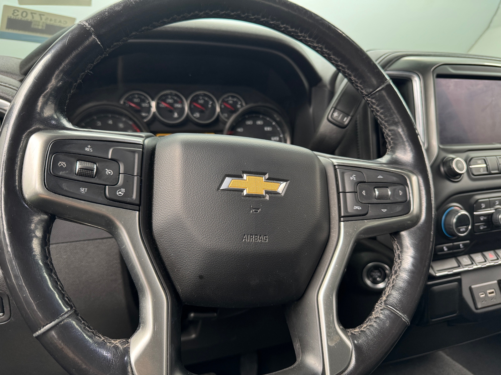 Thumbnail: 2022 Chevrolet Silverado 1500 - 5
