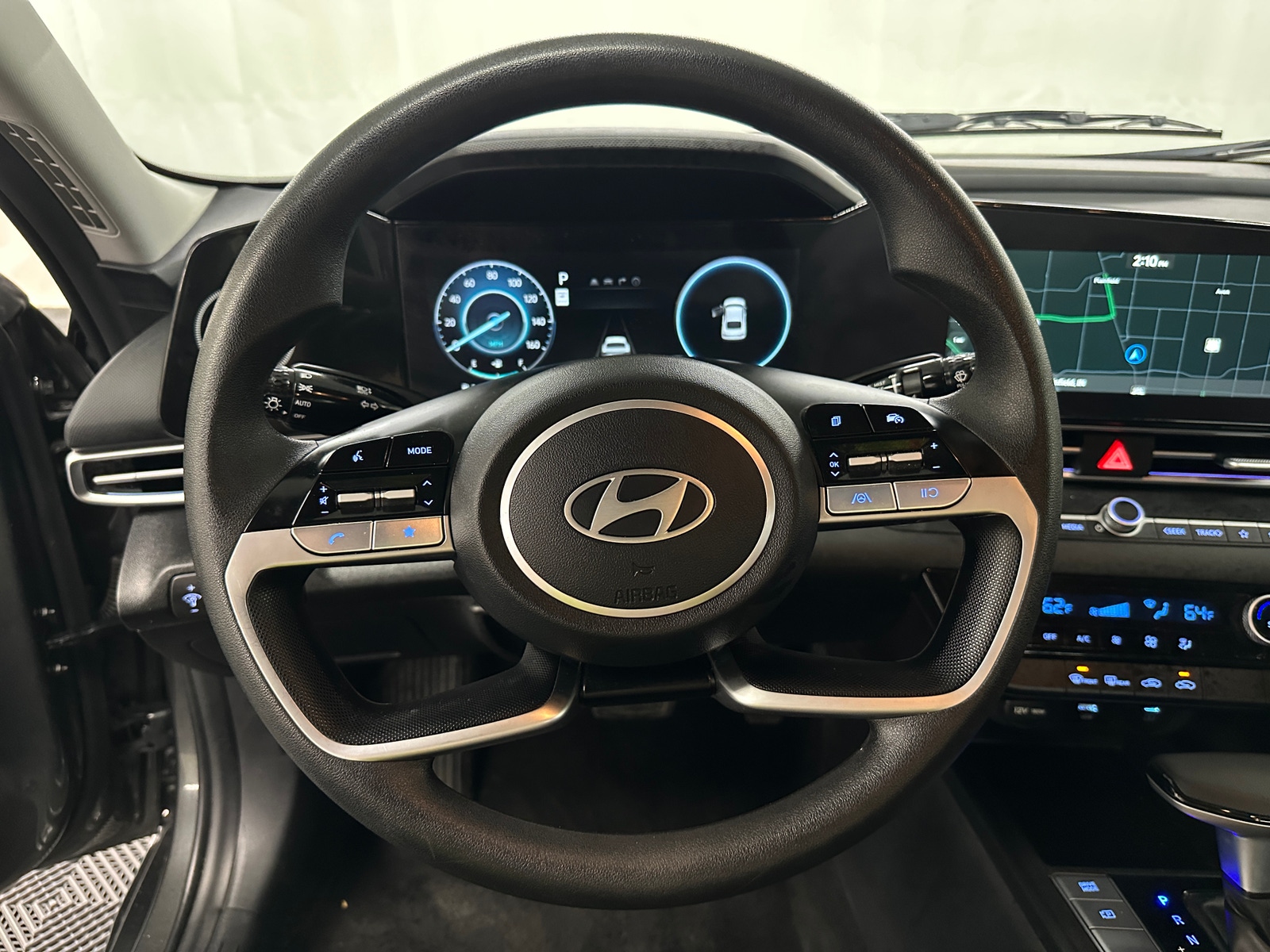 Thumbnail: 2024 Hyundai Elantra - 5