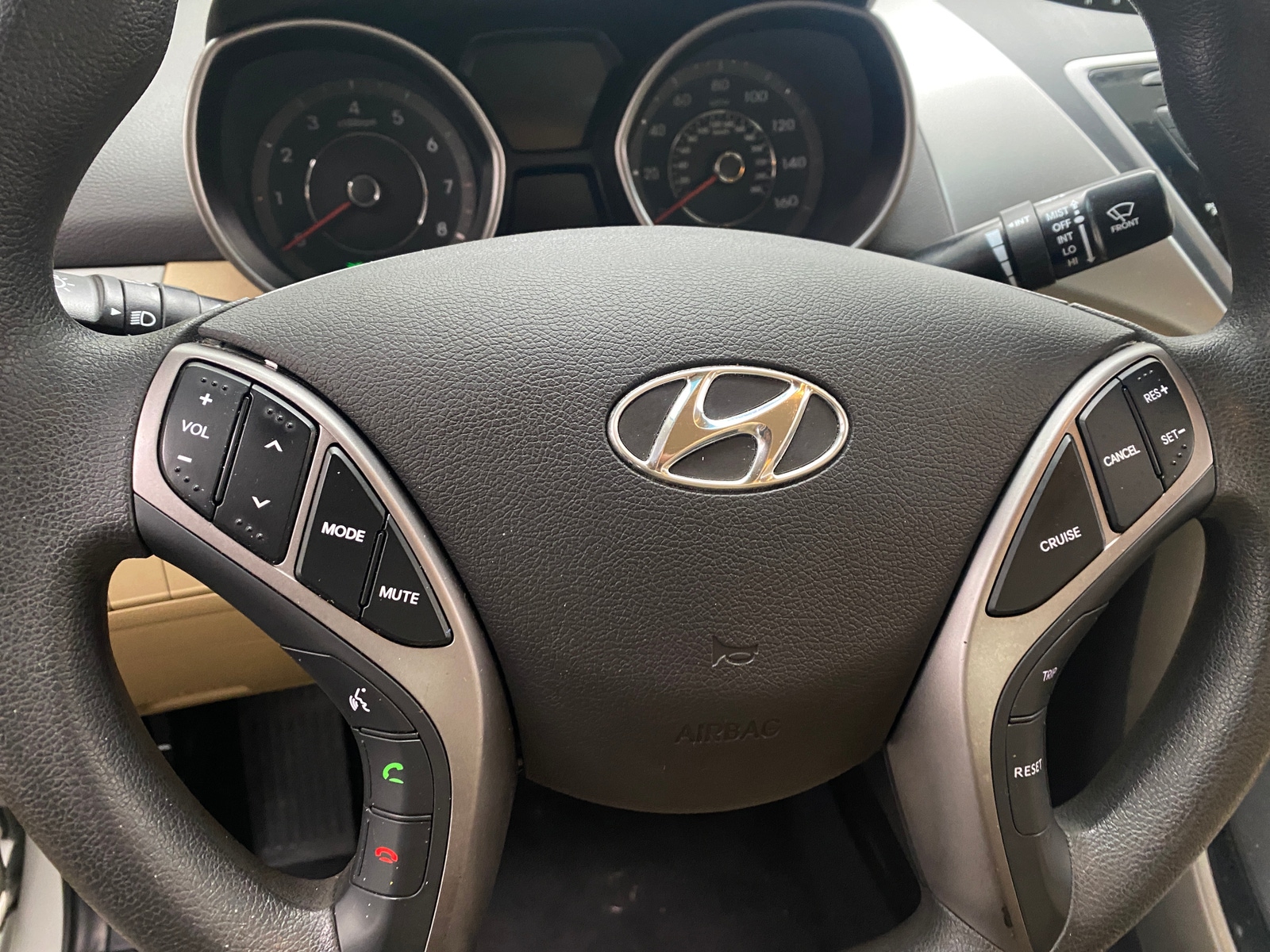 Thumbnail: 2013 Hyundai Elantra - 5