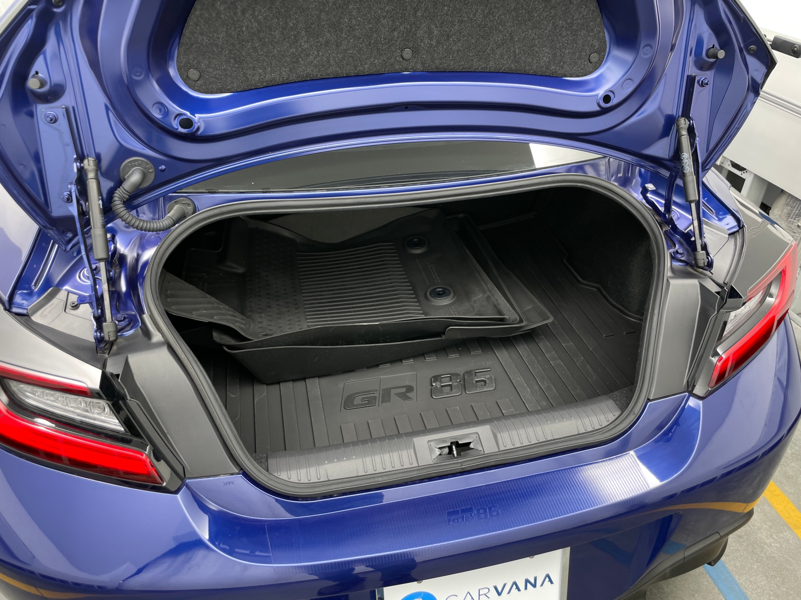 Thumbnail: 2025 Toyota GR86 - 6