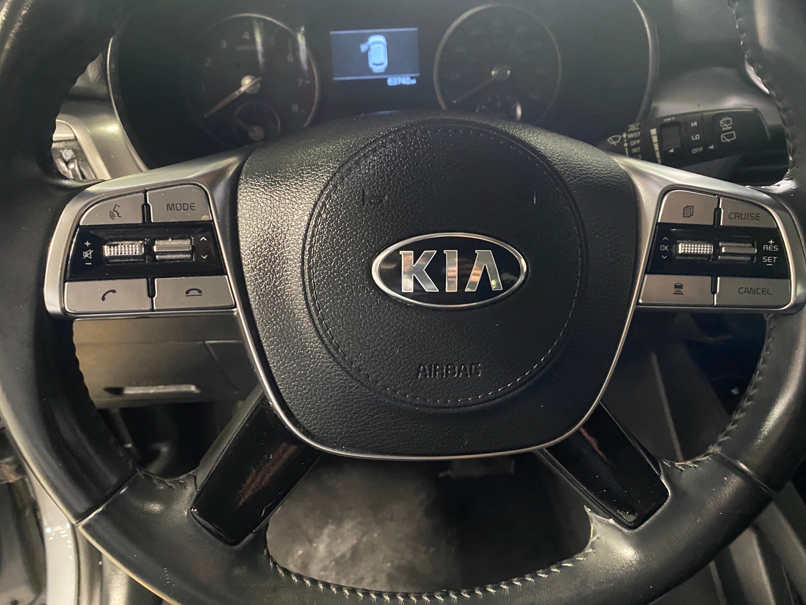 Thumbnail: 2020 Kia Telluride - 4
