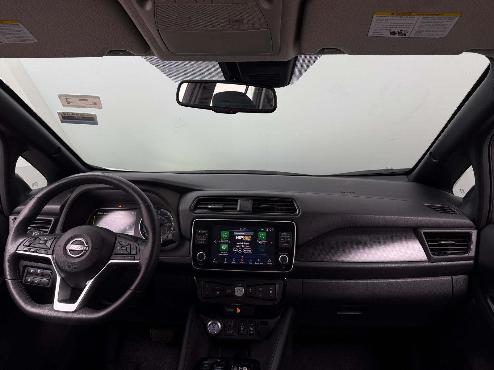 Thumbnail: 2023 Nissan Leaf - 3