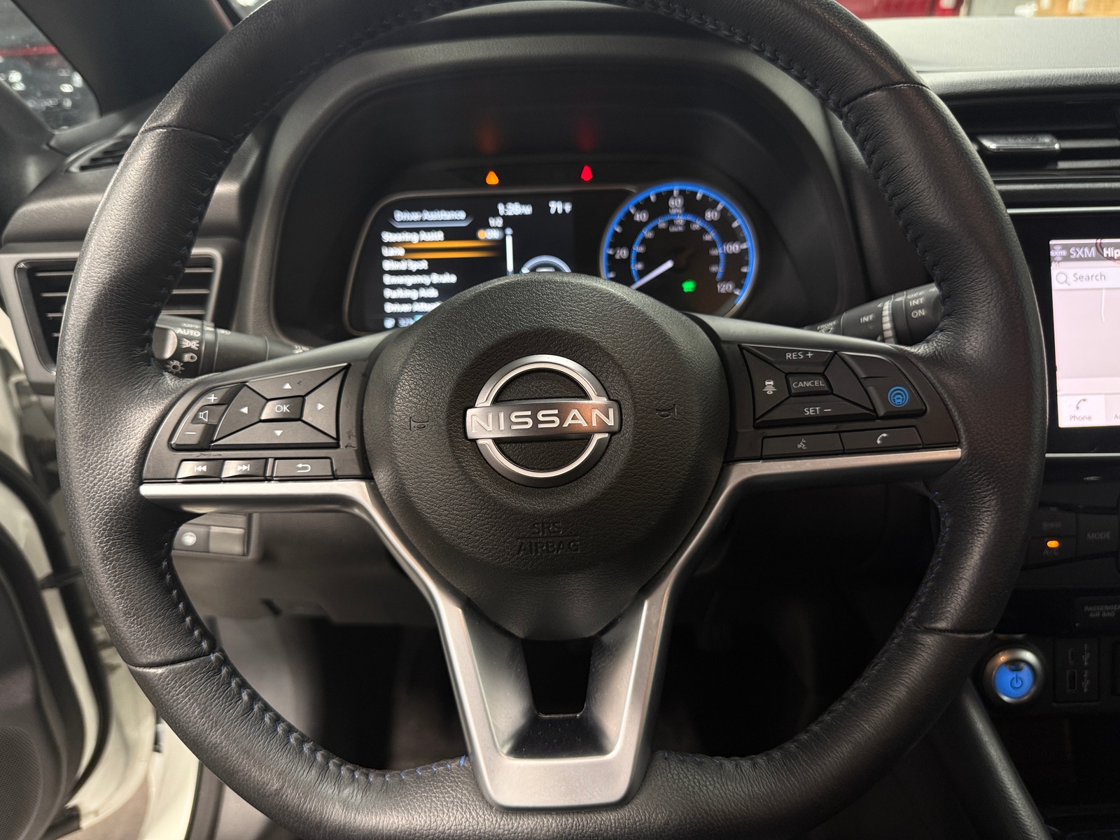 Thumbnail: 2023 Nissan Leaf - 5