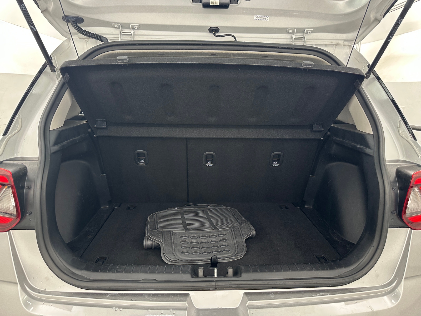 Thumbnail: 2024 Hyundai Venue - 7