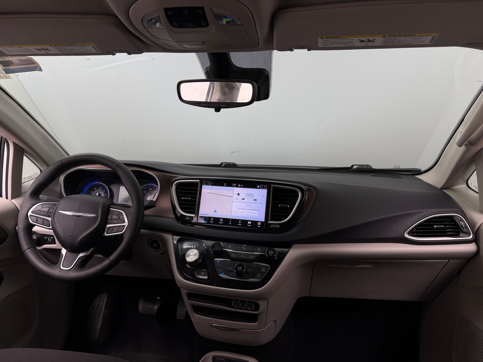 Thumbnail: 2024 Chrysler Voyager - 3