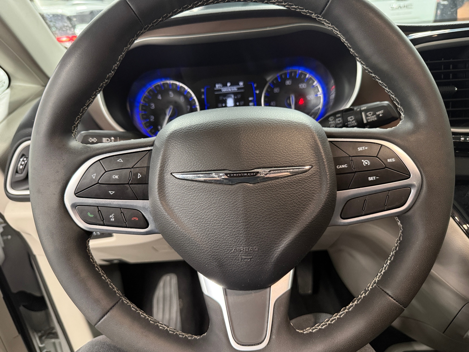 Thumbnail: 2024 Chrysler Voyager - 5