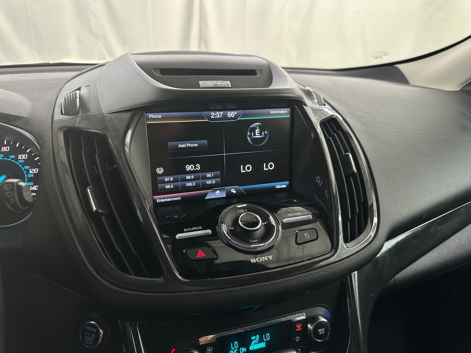 Thumbnail: 2014 Ford Escape - 3