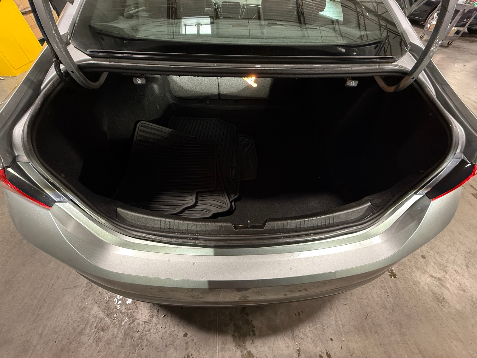 Thumbnail: 2023 Chevrolet Malibu - 7