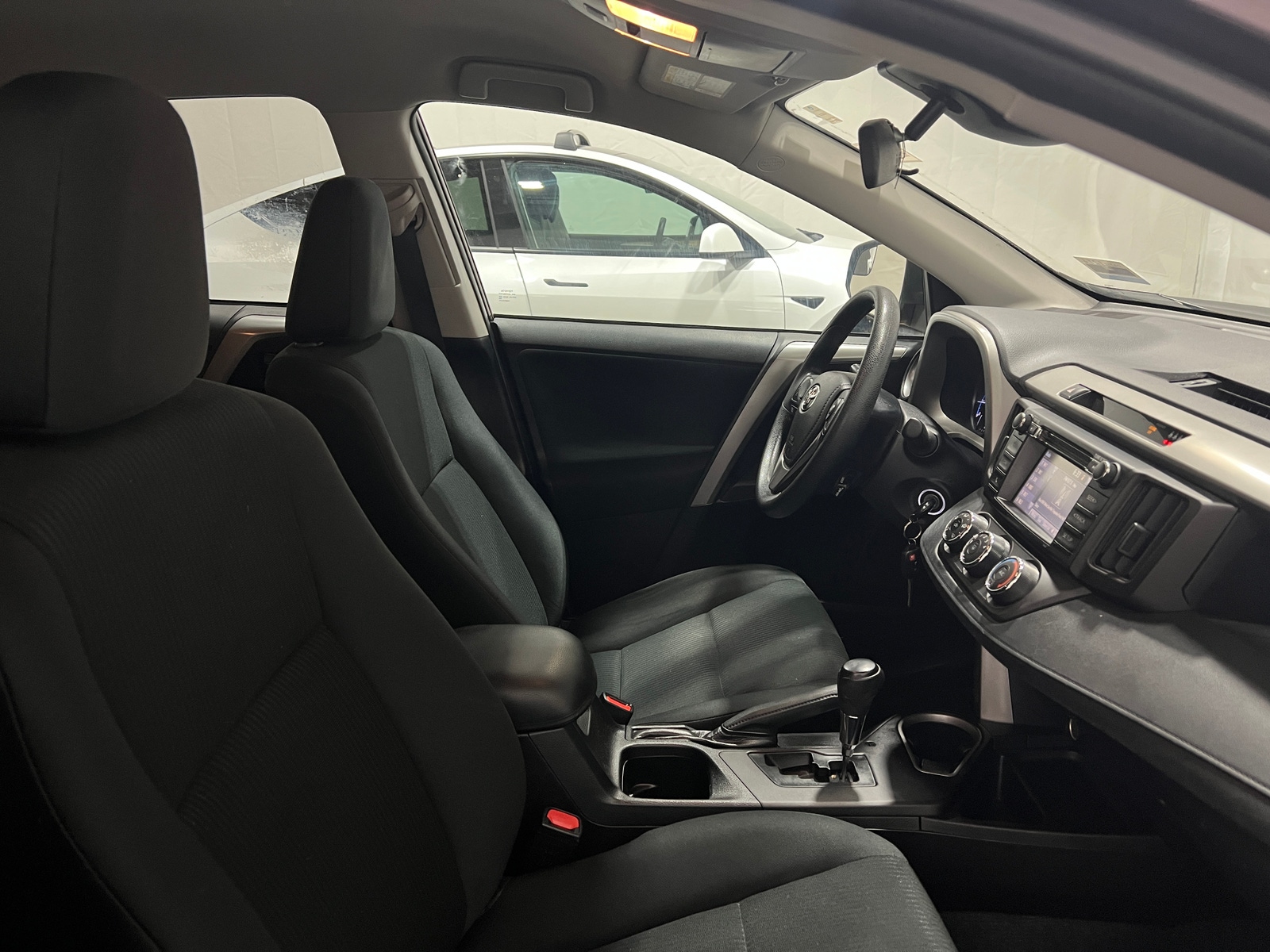 Thumbnail: 2018 Toyota RAV4 - 2