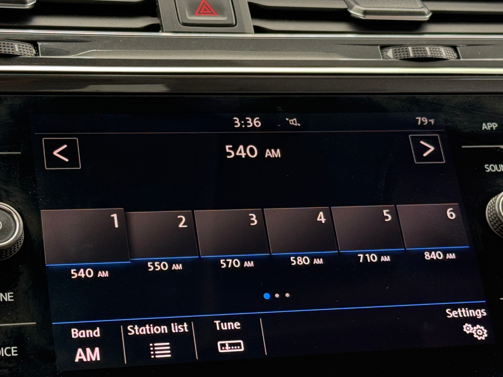 Thumbnail: 2019 Volkswagen Tiguan - 3