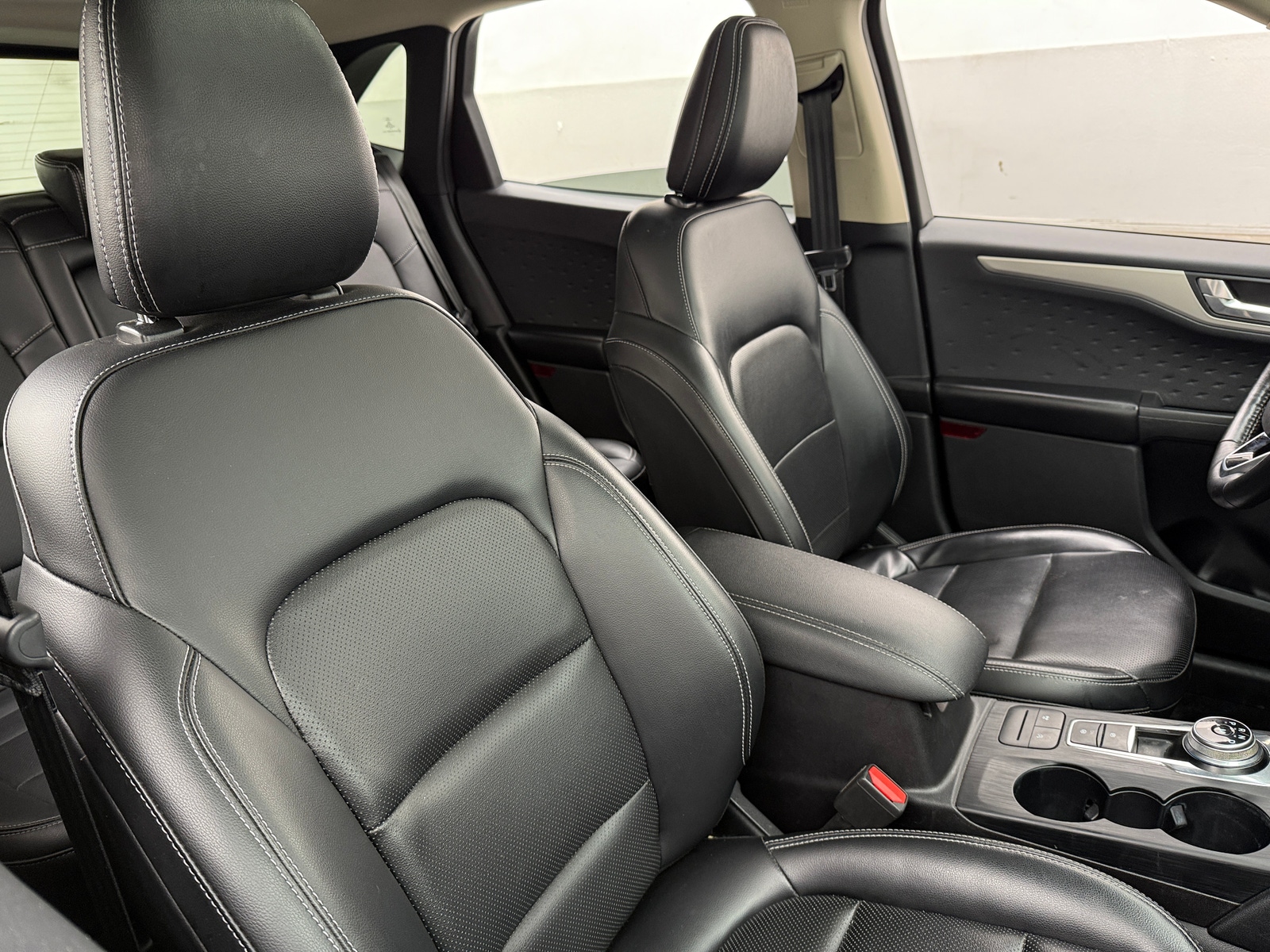 Thumbnail: 2020 Ford Escape - 2