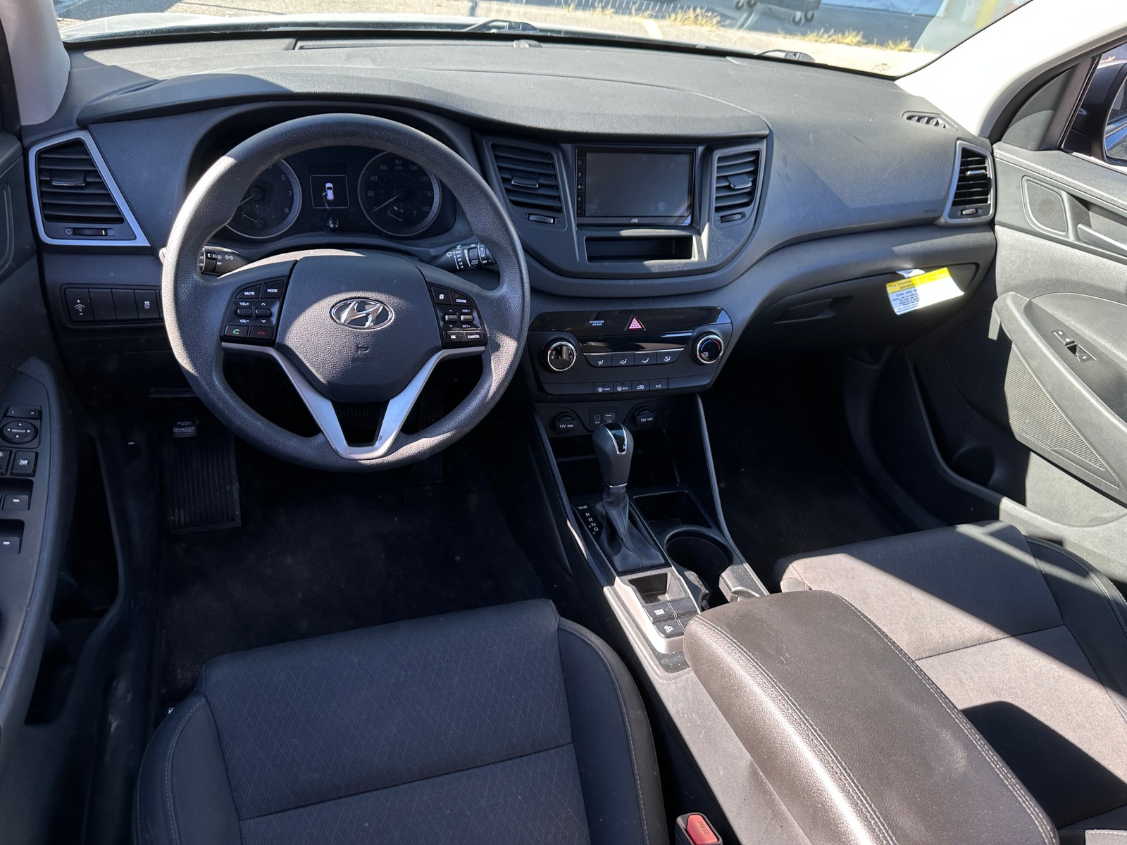 Thumbnail: 2016 Hyundai Tucson - 3