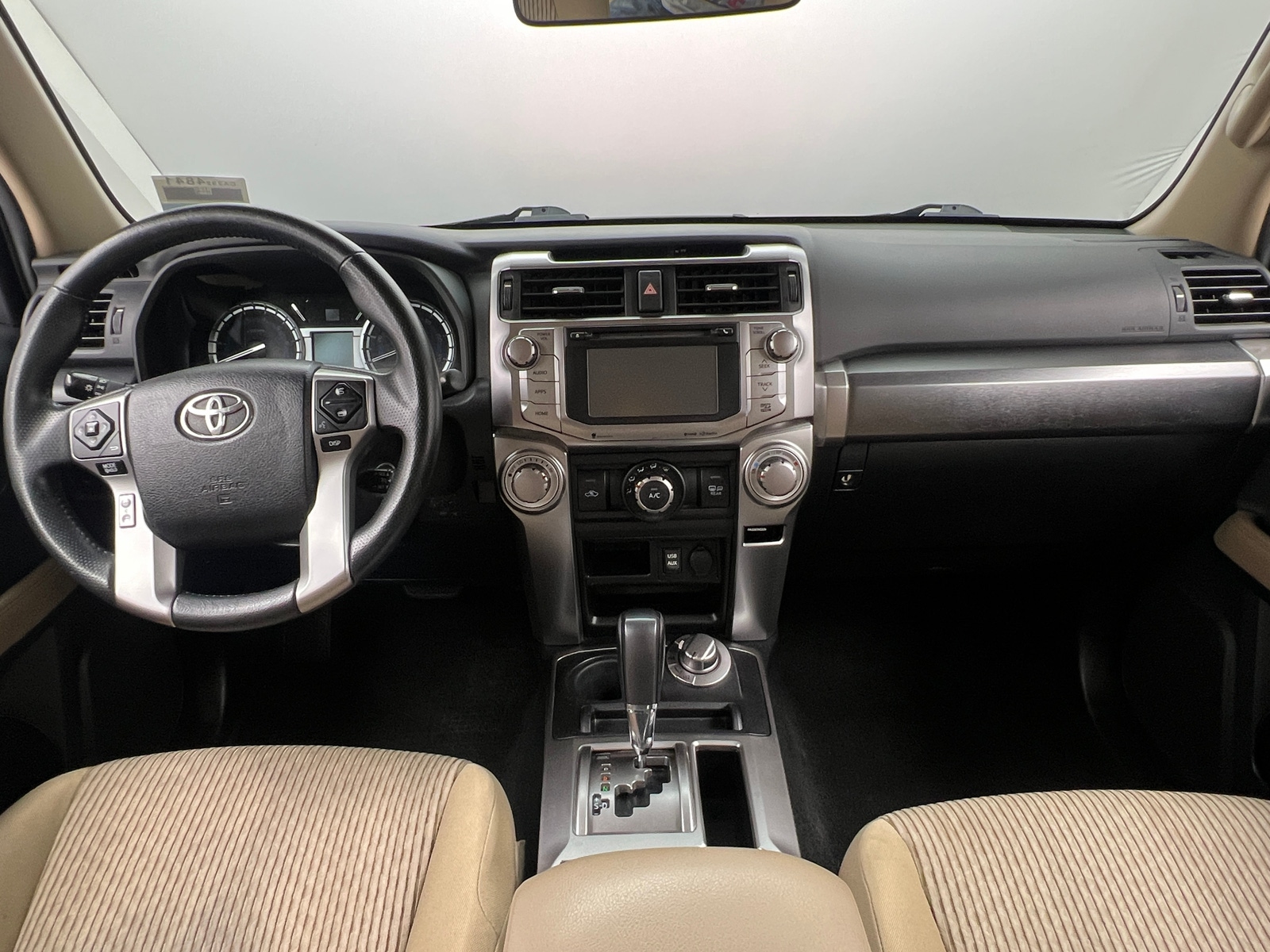 Thumbnail: 2016 Toyota 4Runner - 3