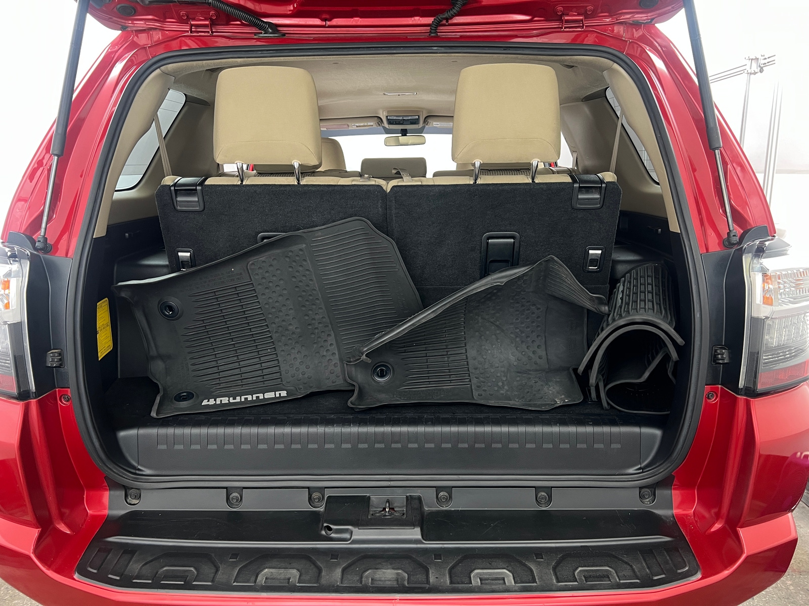 Thumbnail: 2016 Toyota 4Runner - 7