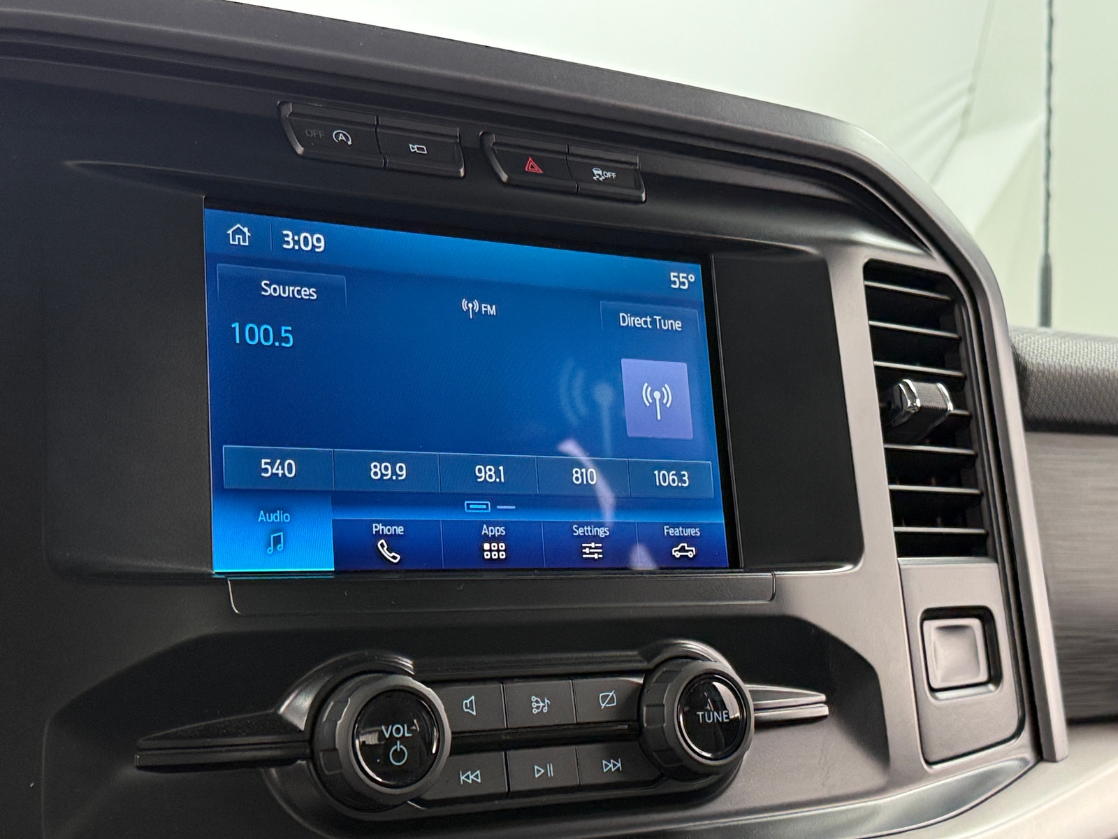 Thumbnail: 2023 Ford Econoline - 4