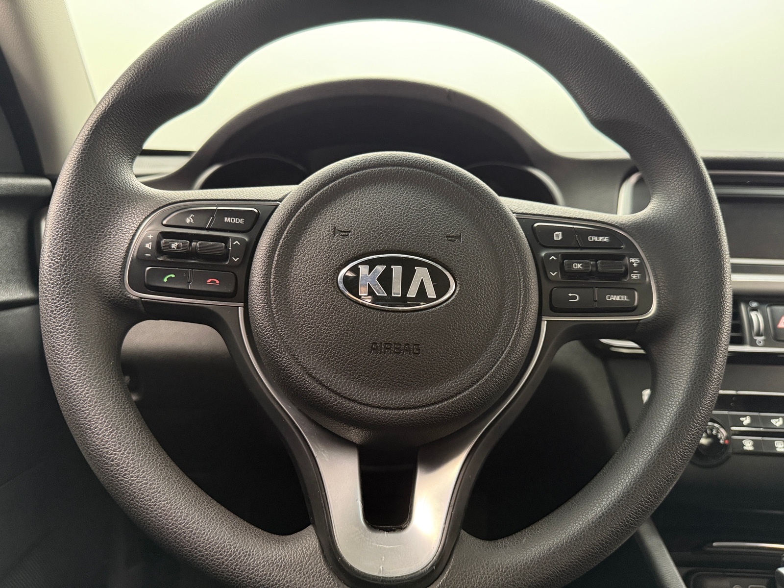 Thumbnail: 2016 Kia Optima - 5