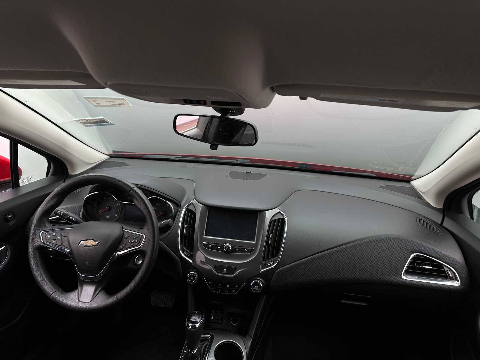 Thumbnail: 2018 Chevrolet Cruze - 3