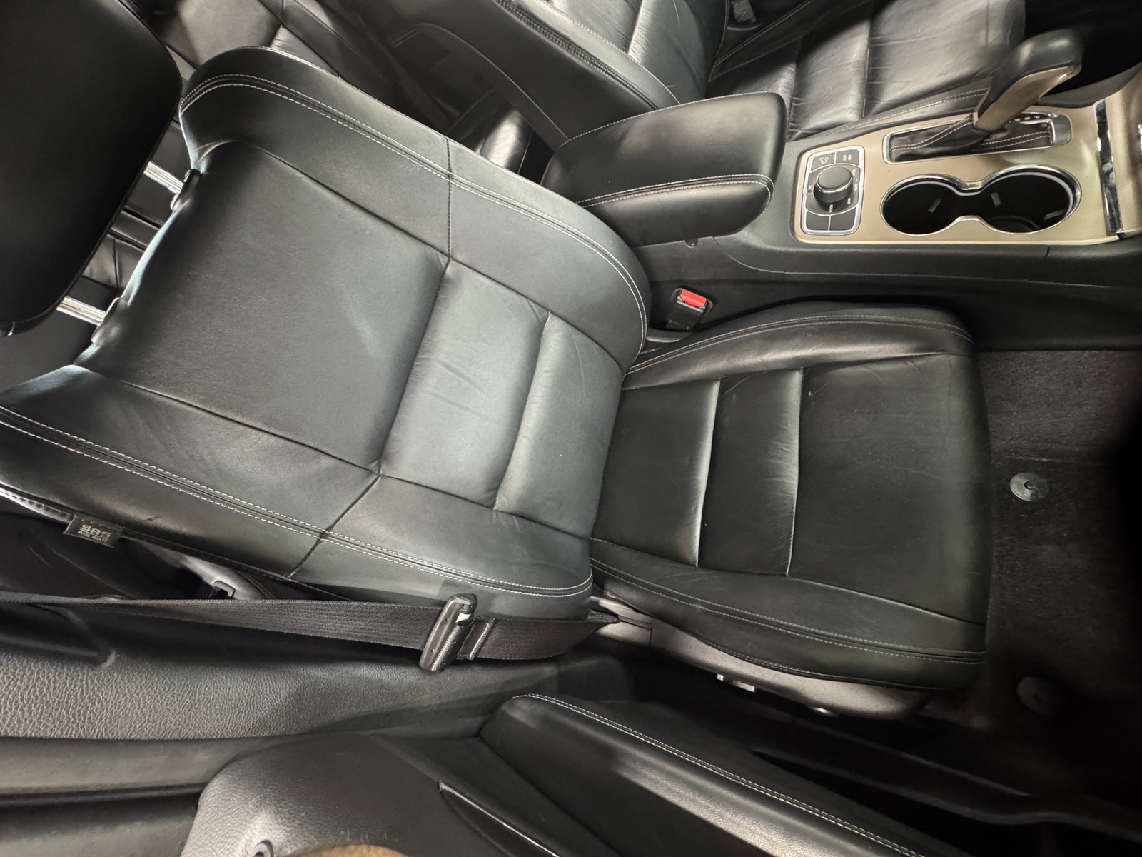 Thumbnail: 2016 Jeep Grand Cherokee - 2