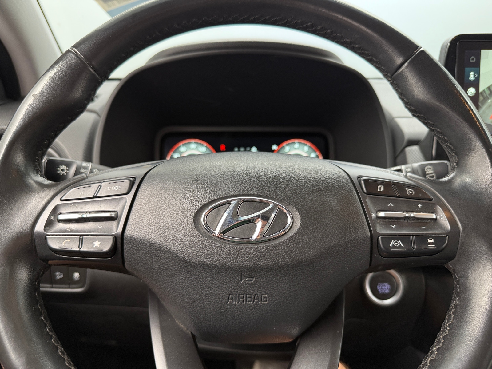 Thumbnail: 2022 Hyundai Kona - 4