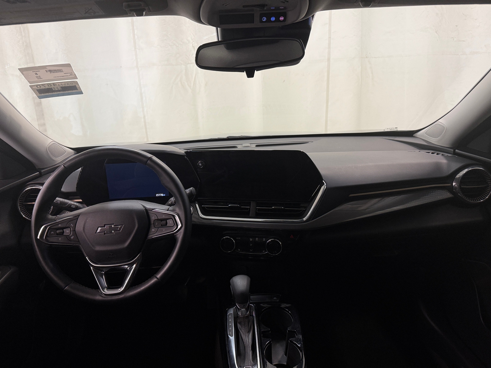 Thumbnail: 2025 Chevrolet Trax - 2