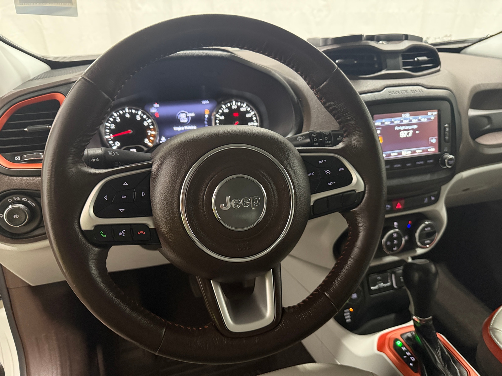 Thumbnail: 2016 Jeep Renegade - 5