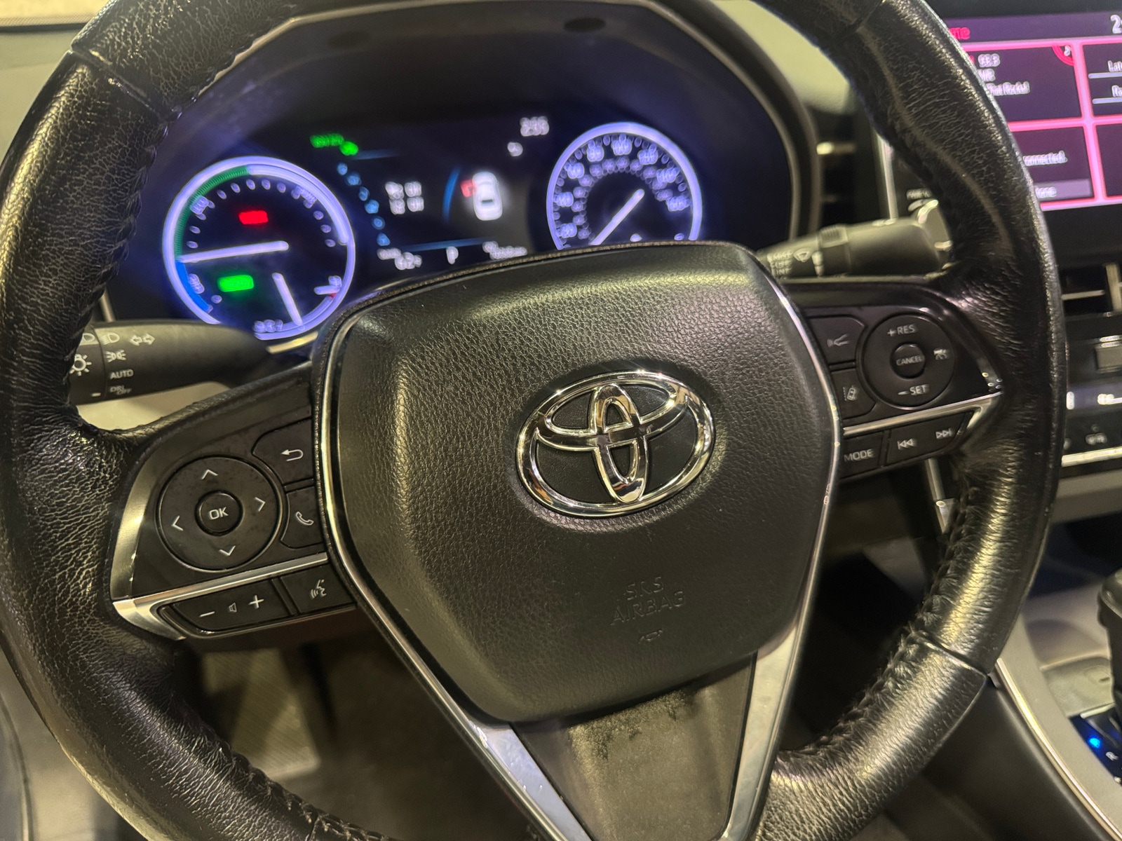 Thumbnail: 2020 Toyota Avalon - 4
