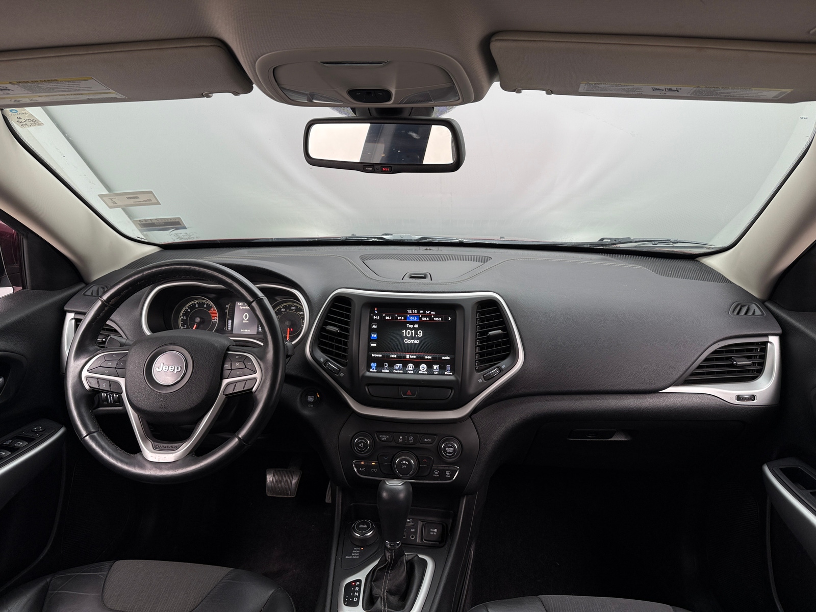 Thumbnail: 2018 Jeep Cherokee - 3