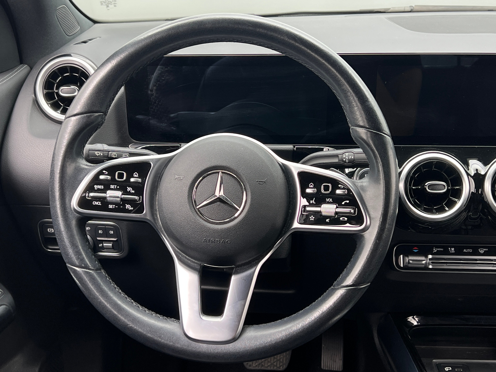 Thumbnail: 2022 Mercedes-Benz GLA - 4