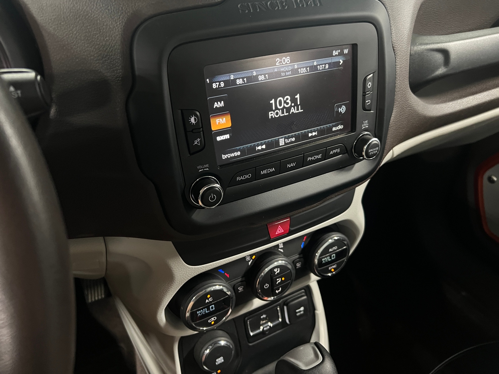 Thumbnail: 2017 Jeep Renegade - 4