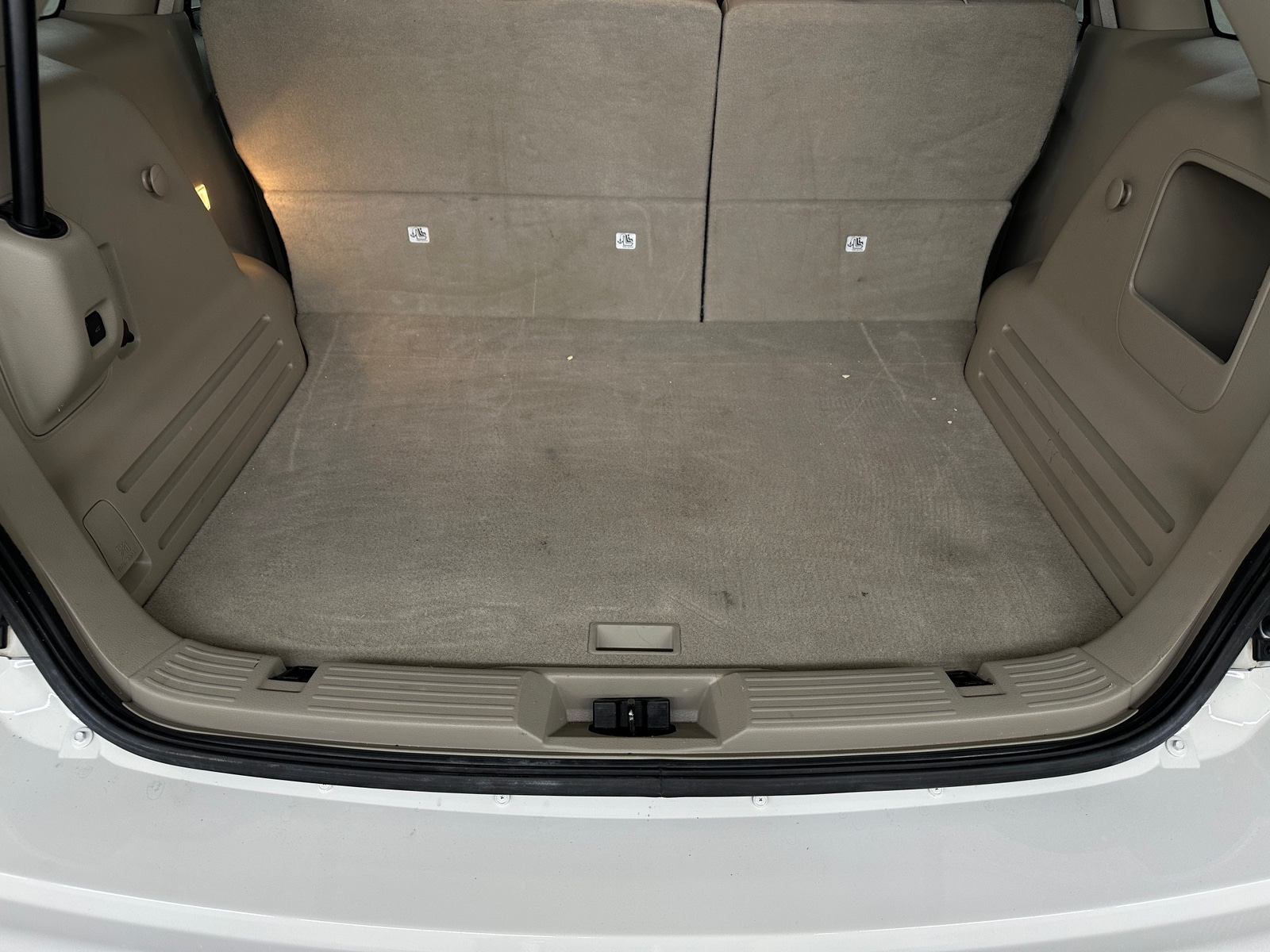 Thumbnail: 2010 Ford Edge - 6