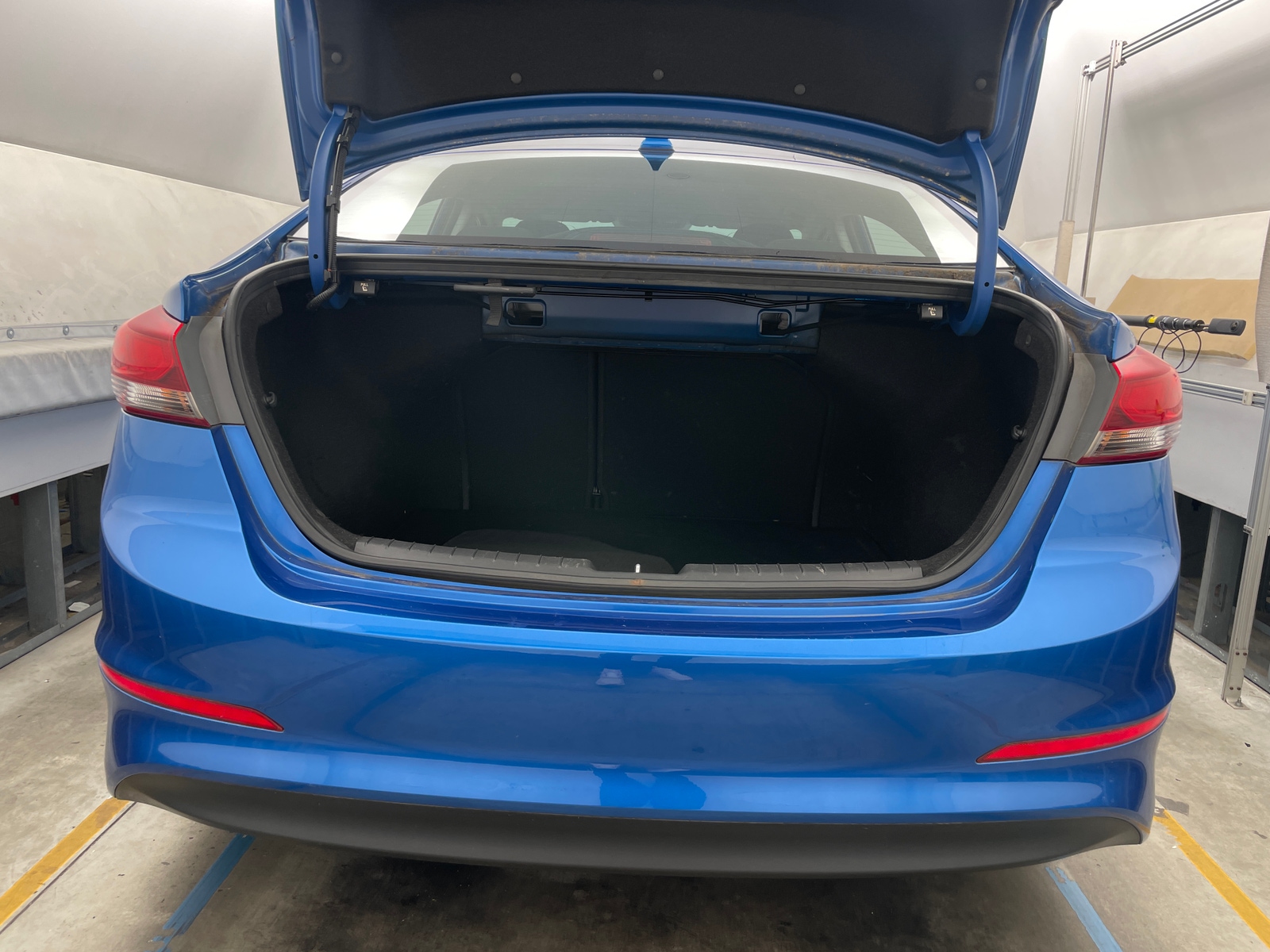 Thumbnail: 2017 Hyundai Elantra - 7