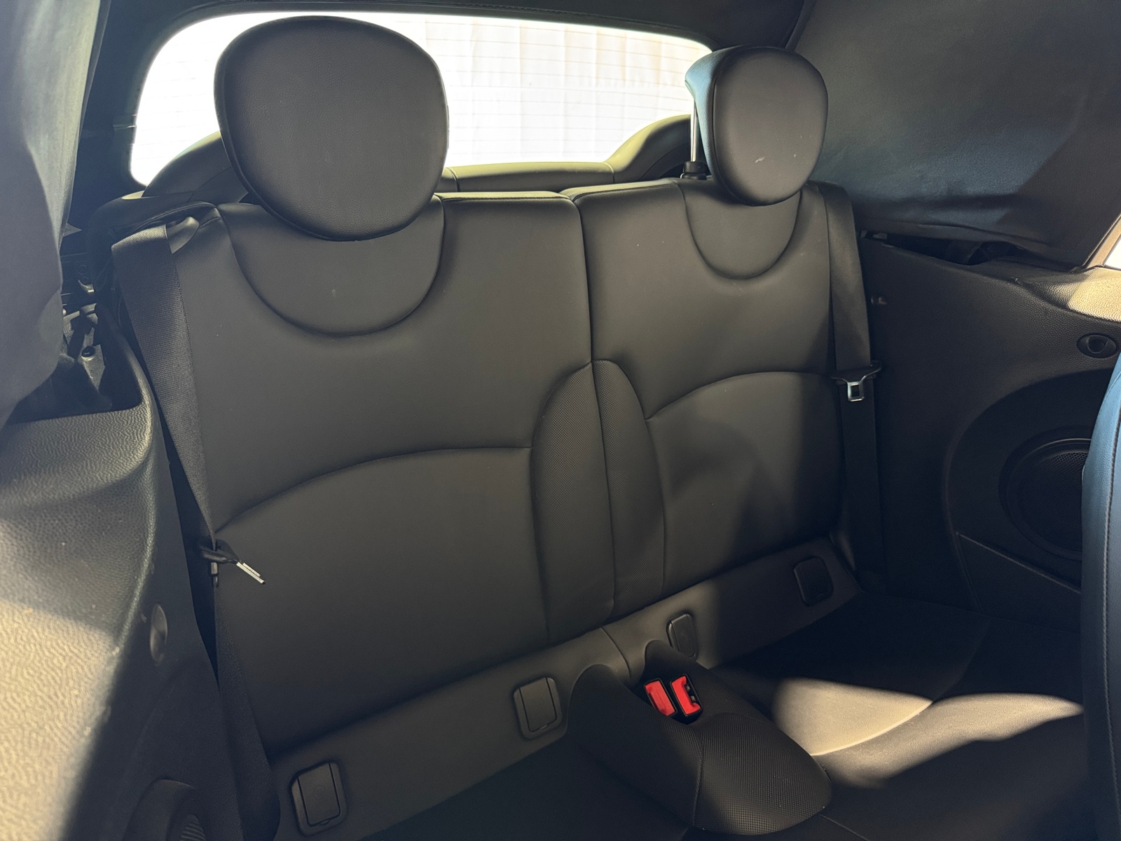 Thumbnail: 2015 MINI Cooper Convertible - 4