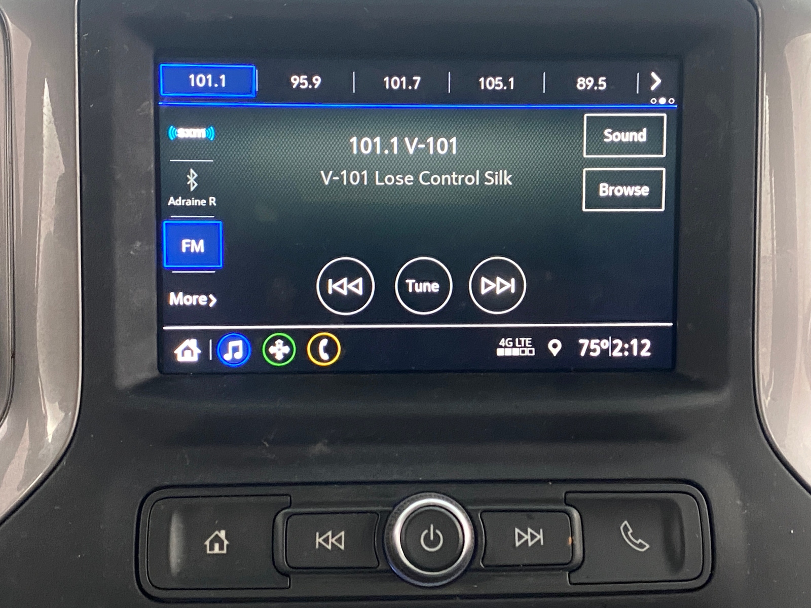 Thumbnail: 2021 Chevrolet Silverado 1500 - 4
