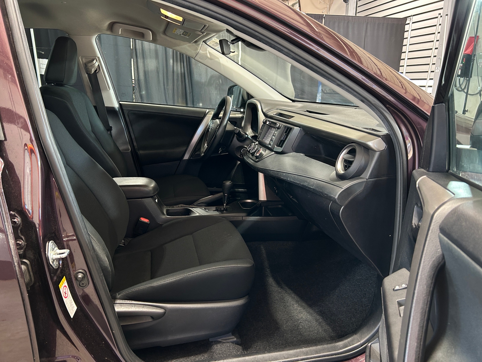 Thumbnail: 2018 Toyota RAV4 - 2