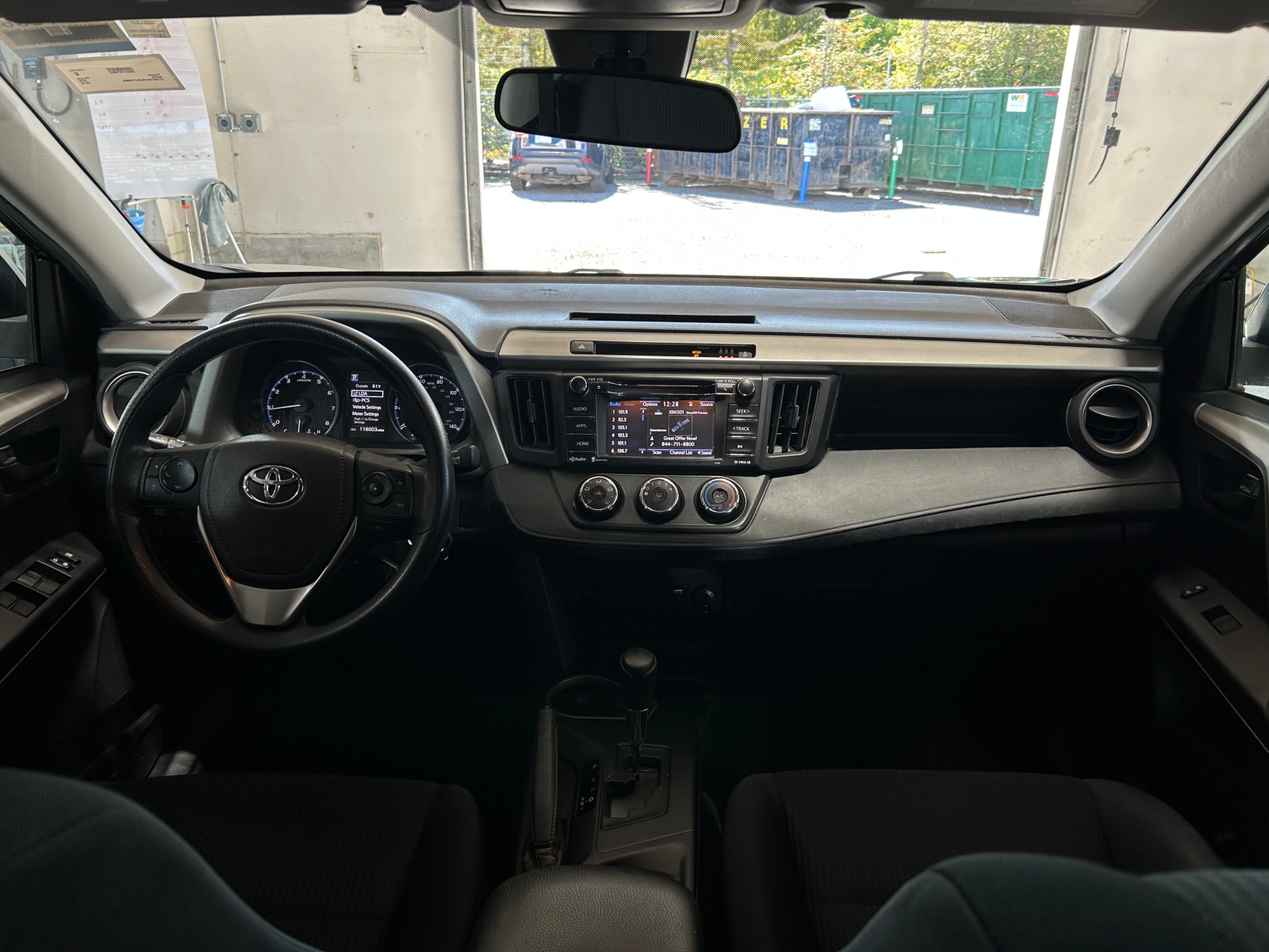Thumbnail: 2018 Toyota RAV4 - 3