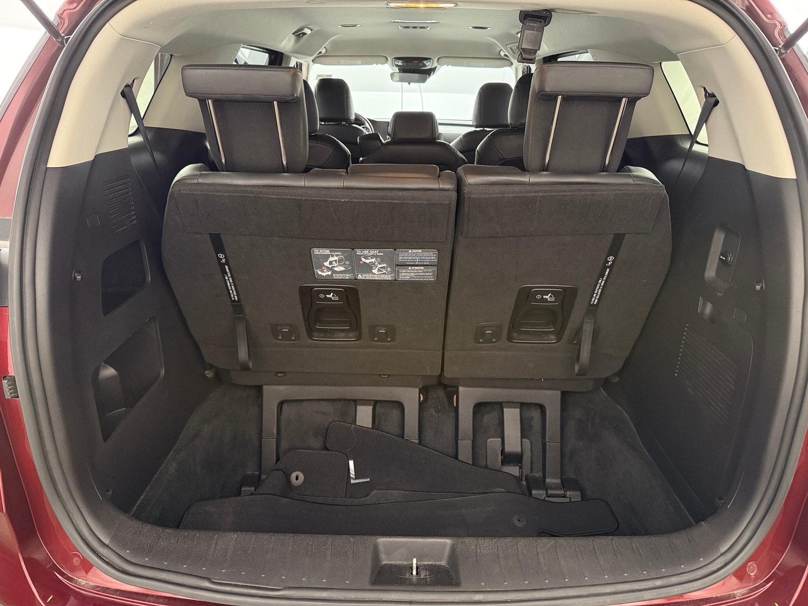 Thumbnail: 2023 Kia Carnival - 7
